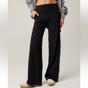 Offline by Aerie Real Me Xtra High Waisted Ribbed Trouser Black Large